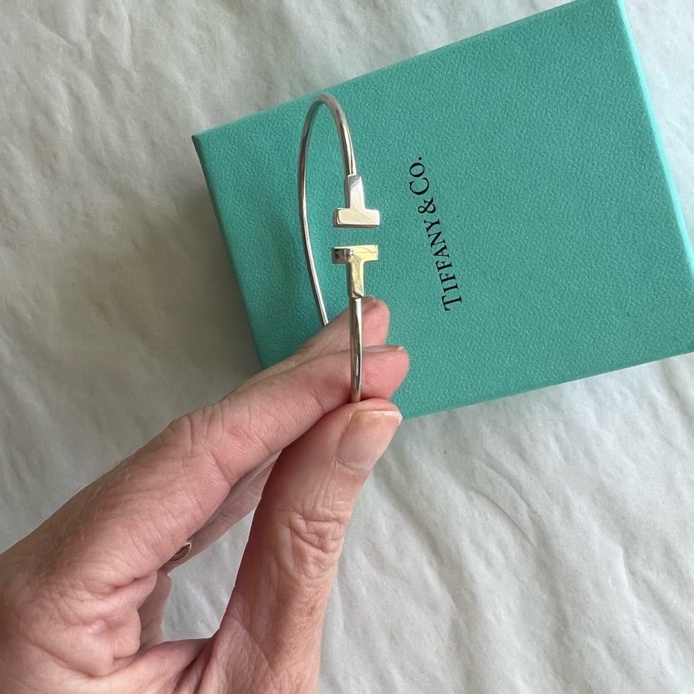 Tiffany T narrow wire bracelet